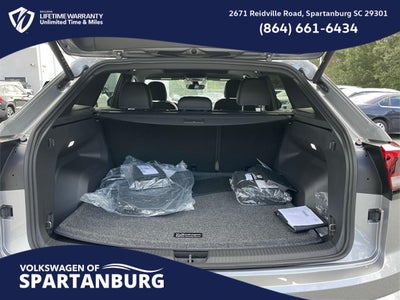 2026 Volkswagen Atlas Cross Sport 2.0T SEL R-Line Black