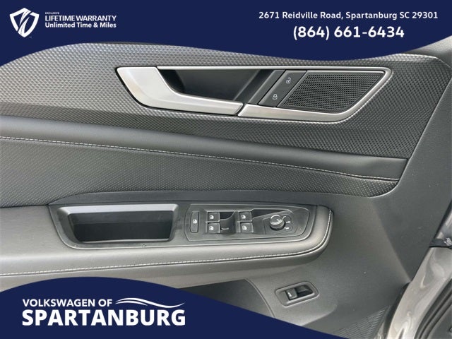 2026 Volkswagen Atlas Cross Sport 2.0T SEL R-Line Black