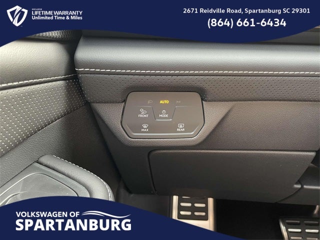 2026 Volkswagen Atlas Cross Sport 2.0T SEL R-Line Black