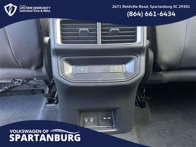 2026 Volkswagen Atlas Cross Sport 2.0T SEL R-Line Black