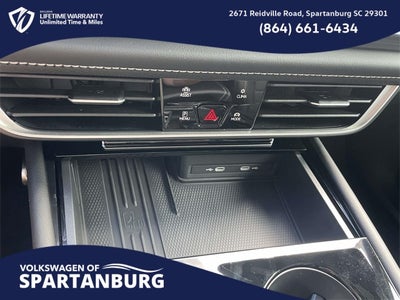 2026 Volkswagen Atlas Cross Sport 2.0T SEL R-Line Black