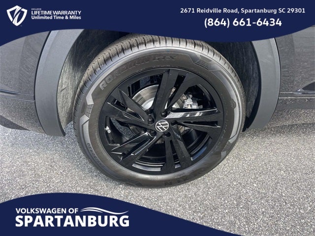 2026 Volkswagen Atlas Cross Sport 2.0T SEL R-Line Black