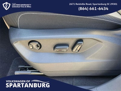 2026 Volkswagen Atlas Cross Sport 2.0T SE