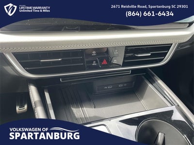 2026 Volkswagen Atlas Cross Sport 2.0T SEL Premium R-Line