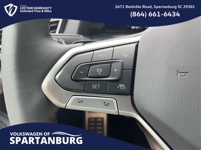 2026 Volkswagen Atlas Cross Sport 2.0T SEL Premium R-Line