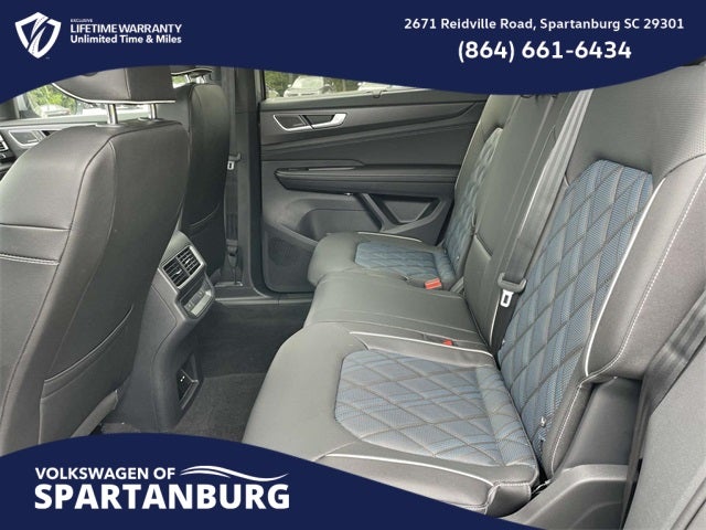 2026 Volkswagen Atlas Cross Sport 2.0T SEL Premium R-Line