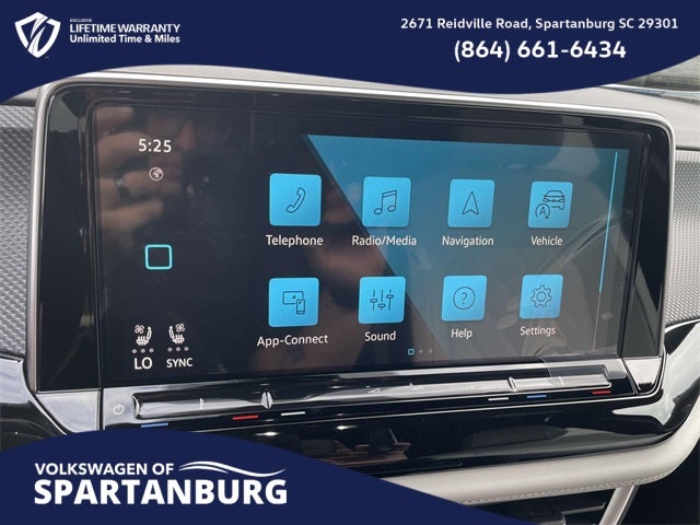 2026 Volkswagen Atlas Cross Sport 2.0T SEL Premium R-Line