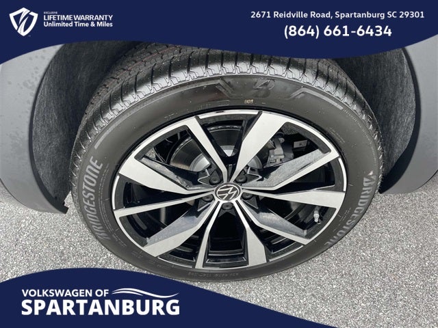 2026 Volkswagen Atlas Cross Sport 2.0T SEL Premium R-Line