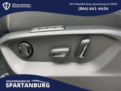 2026 Volkswagen Atlas 2.0T SEL Premium R-Line