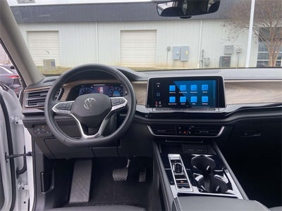 2024 Volkswagen Atlas 2.0T SE w/Technology