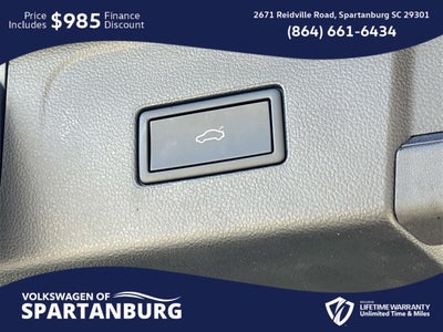 2025 Volkswagen Atlas 2.0T SE w/Technology