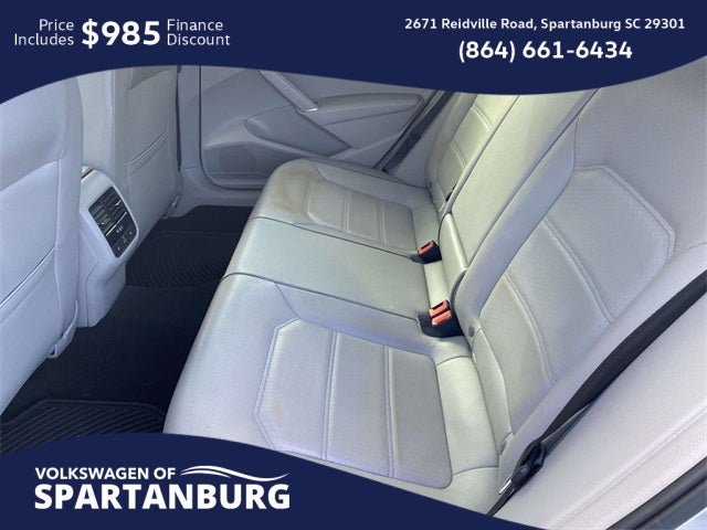 2017 Volkswagen Passat 1.8T SE w/Technology