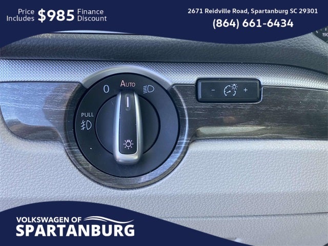 2017 Volkswagen Passat 1.8T SE w/Technology