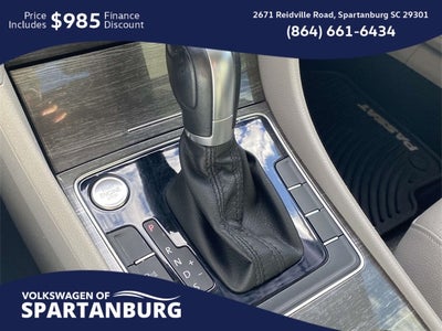2017 Volkswagen Passat 1.8T SE w/Technology