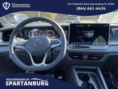 2026 Volkswagen Tiguan 2.0T SE R-Line Black