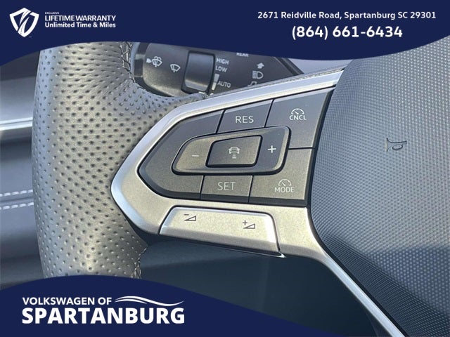 2026 Volkswagen Tiguan 2.0T SE R-Line Black