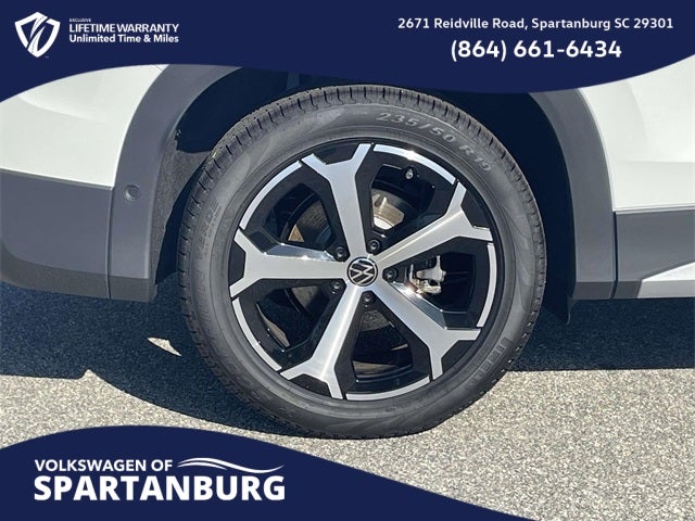 2026 Volkswagen Tiguan 2.0T SE R-Line Black