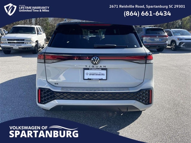 2026 Volkswagen Tiguan 2.0T SE R-Line Black