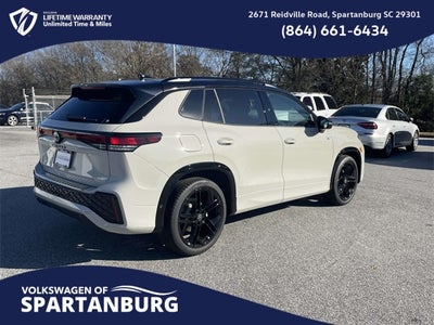 2026 Volkswagen Tiguan 2.0T SE R-Line Black