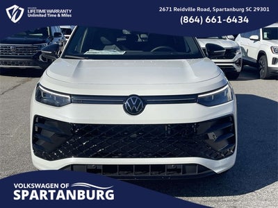 2026 Volkswagen Tiguan 2.0T SE R-Line Black