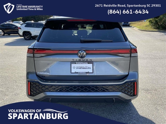 2026 Volkswagen Tiguan 2.0T SE R-Line Black