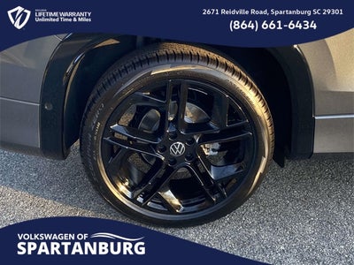 2026 Volkswagen Tiguan 2.0T SE R-Line Black