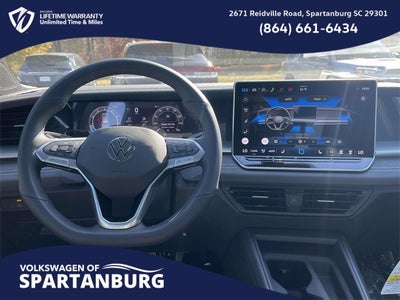 2026 Volkswagen Tiguan 2.0T SE R-Line Black