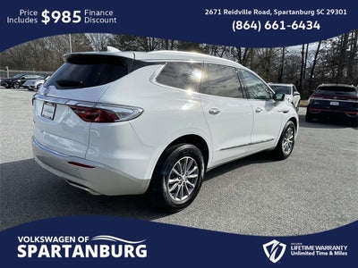 2024 Buick Enclave Essence