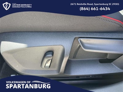 2025 Volkswagen Golf GTI 2.0T SE